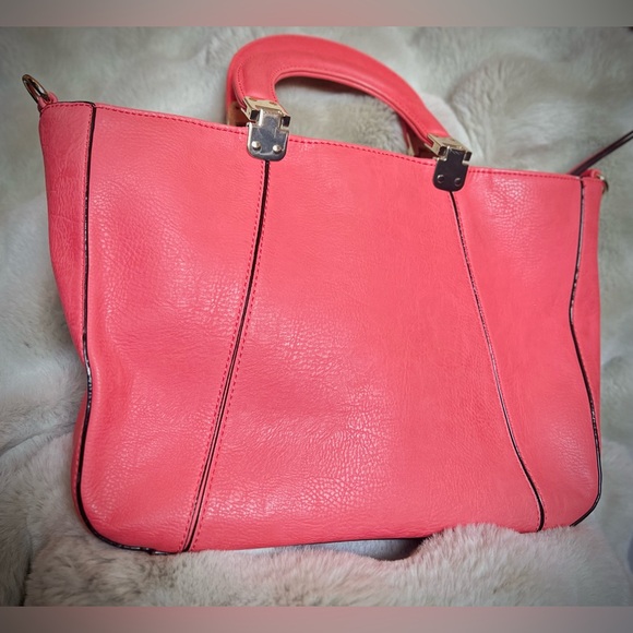 Gianni Bini Vegan Leather Coral Handbag - Picture 5 of 9